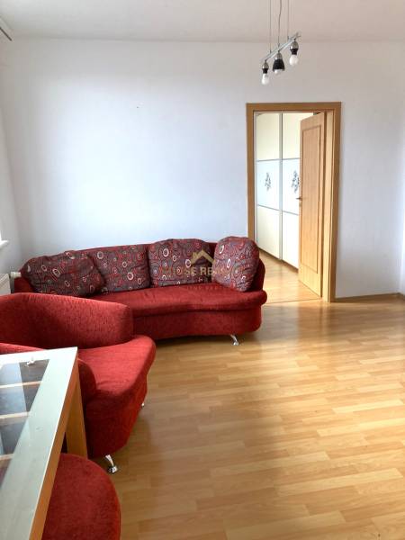 Prenájom 2,5 izbový byt NOVOSTAVBA, Píniová ul., Bratislava II.Vrakuňa