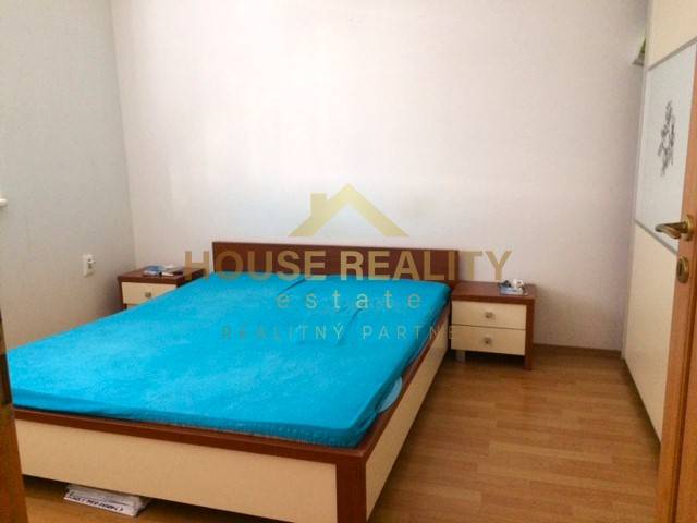 Prenájom 2,5 izbový byt NOVOSTAVBA, Píniová ul., Bratislava II.Vrakuňa