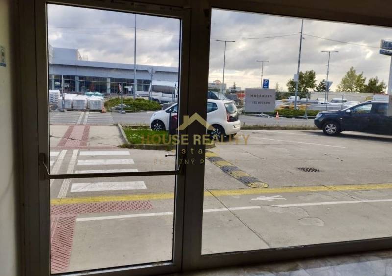 Obchodný priestor, Bozin Shopping, Šenkvická cesta, Pezinok