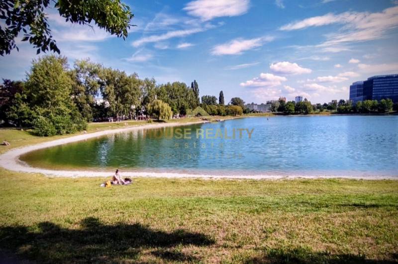 Prenájom 1 izbový byt, Drieňová ulica, Bratislava II. Ružinov