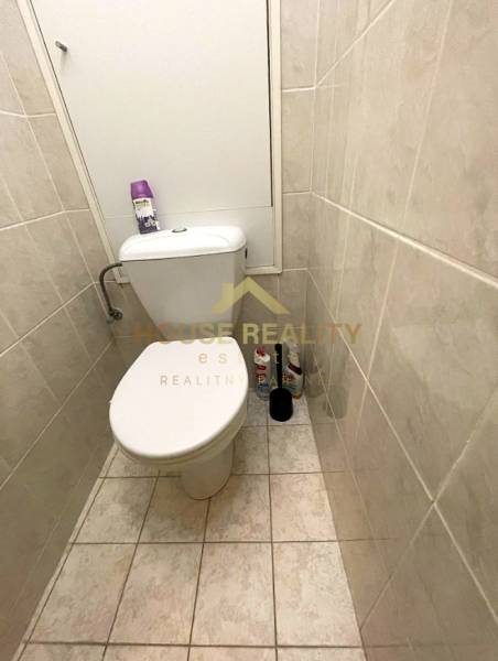 Pekný 2,5 izbový byt, ulica J.C. Hronského, Bratislava III. Nové Mesto