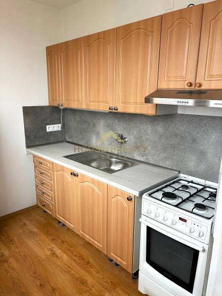 Prenájom 1 izbový byt, Žarnovická ulica, Bratislava III. Rača