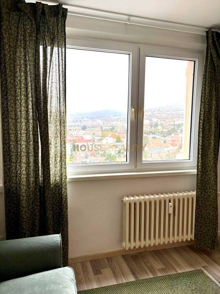 Prenájom 1 izbový byt, Žarnovická ulica, Bratislava III. Rača