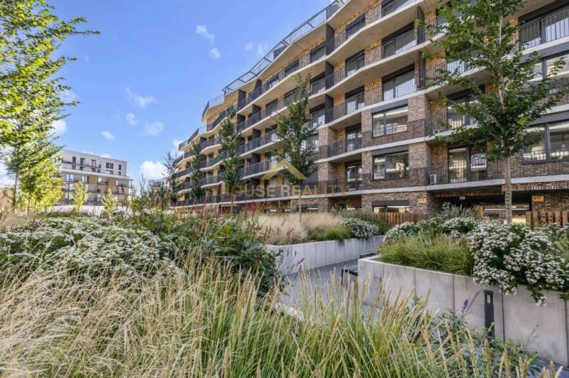 Prenájom 1 izbový byt SLNEČNICE, Fialová ulica, Bratislava V Petržalka