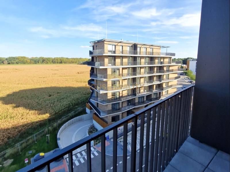 Prenájom 1 izbový byt SLNEČNICE, Fialová ulica, Bratislava V Petržalka