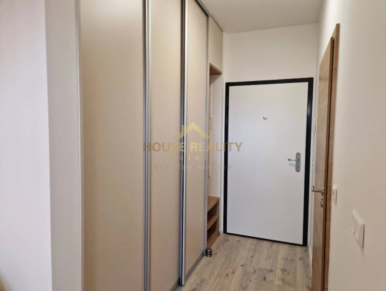 Prenájom 1 izbový byt SLNEČNICE, Fialová ulica, Bratislava V Petržalka