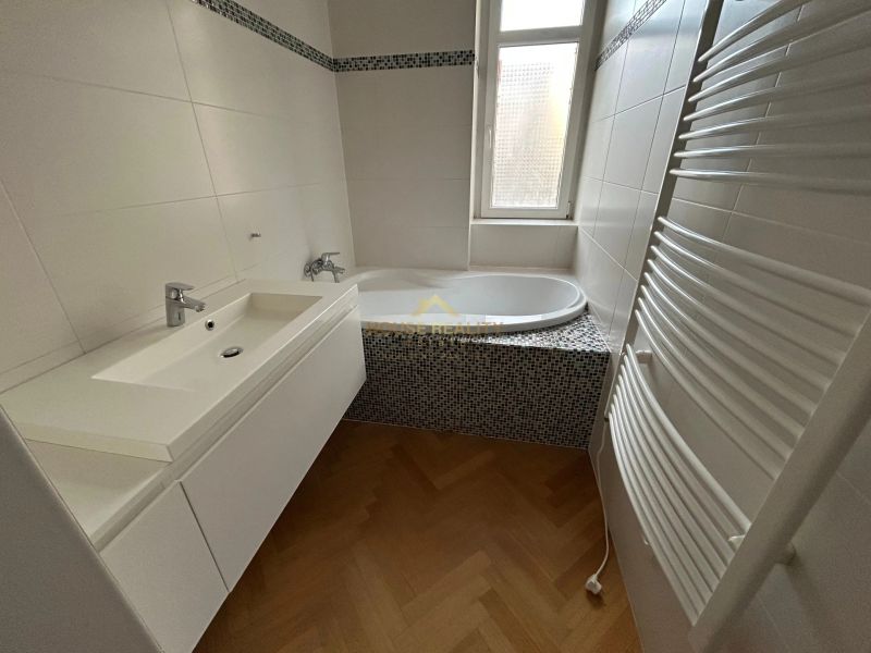 Prenájom 3 izbový byt, Belopotockého ulica, Bratislava I. Staré Mesto