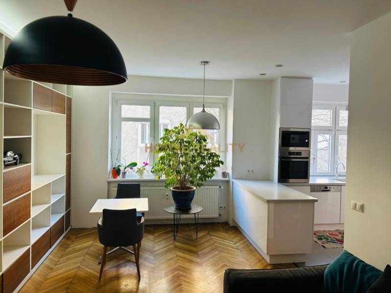 Prenájom 3 izbový byt, Belopotockého ulica, Bratislava I. Staré Mesto