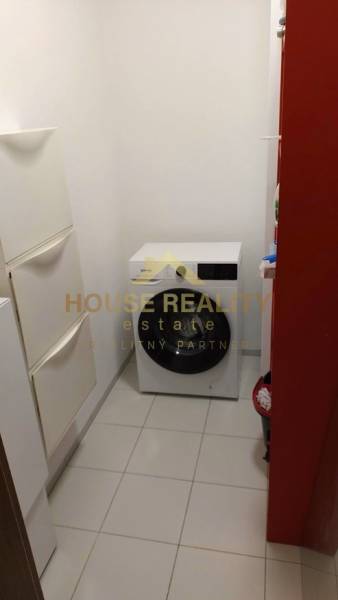 Manhattan 2 izbový byt, Račianska ulica, Bratislava III. Nové Mesto