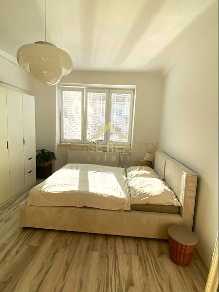 Prenájom moderný 2 izbový byt Sibírska ul, Bratislava III Nové Mesto