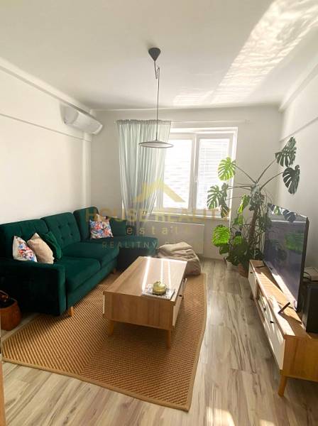 Prenájom moderný 2 izbový byt Sibírska ul, Bratislava III Nové Mesto