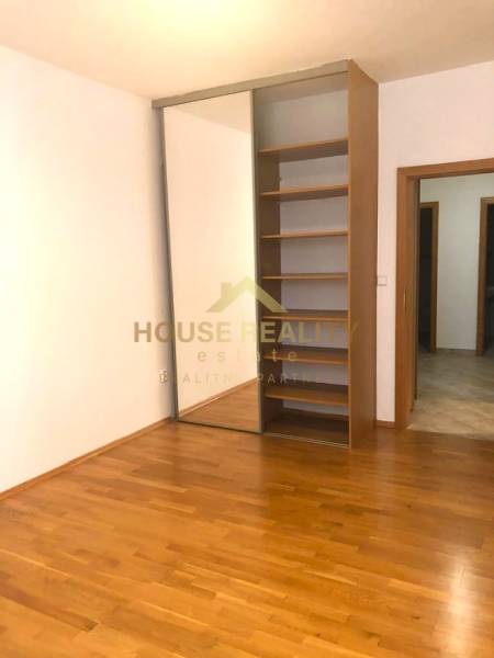  Nezariadený 2 izbový byt,  Žilinská ulica, Bratislava I. Staré Mesto