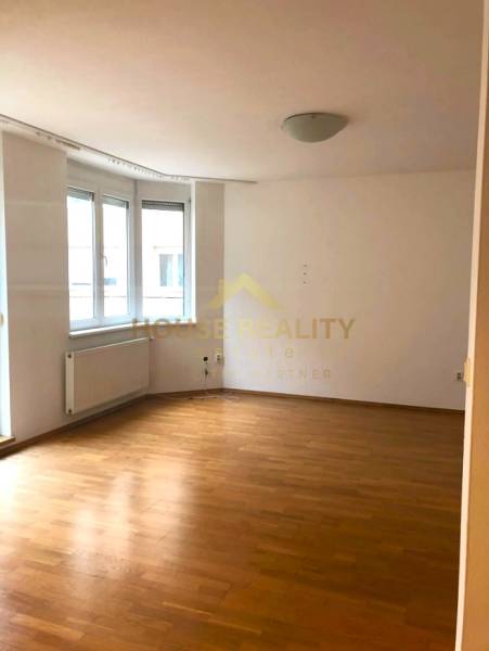  Nezariadený 2 izbový byt,  Žilinská ulica, Bratislava I. Staré Mesto