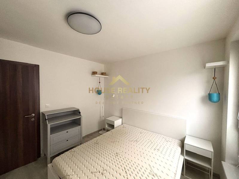 Novostavba s parkovaním 2 izbový byt, Pri Hrubej lúke, BA IV. Dúbravka