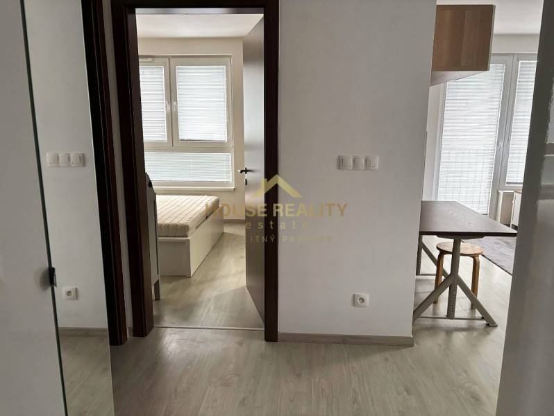 Novostavba s parkovaním 2 izbový byt, Pri Hrubej lúke, BA IV. Dúbravka