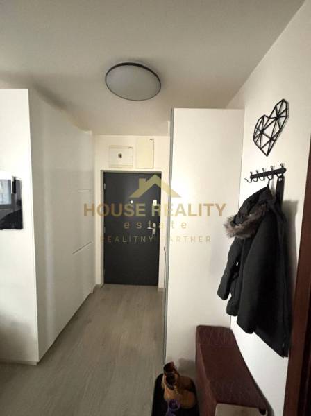 Novostavba s parkovaním 2 izbový byt, Pri Hrubej lúke, BA IV. Dúbravka