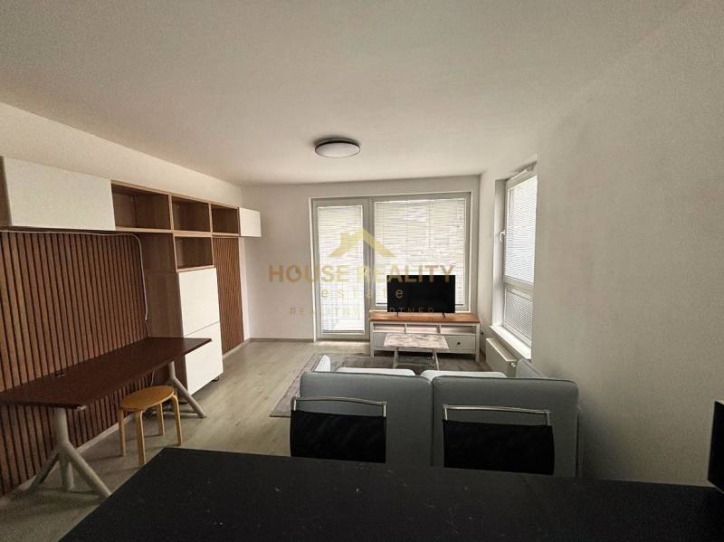 Novostavba s parkovaním 2 izbový byt, Pri Hrubej lúke, BA IV. Dúbravka