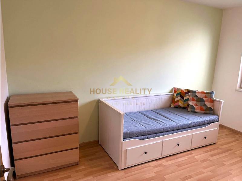 Predaj zariadený 3 izbový byt, Palkovičova ul., Bratislava II. Ružinov