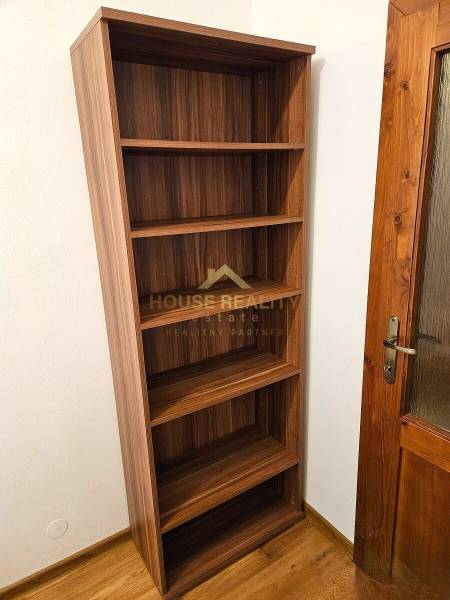 Prenájom pekný 3 izbový byt, Haburská ulica, Bratislava II. Ružinov