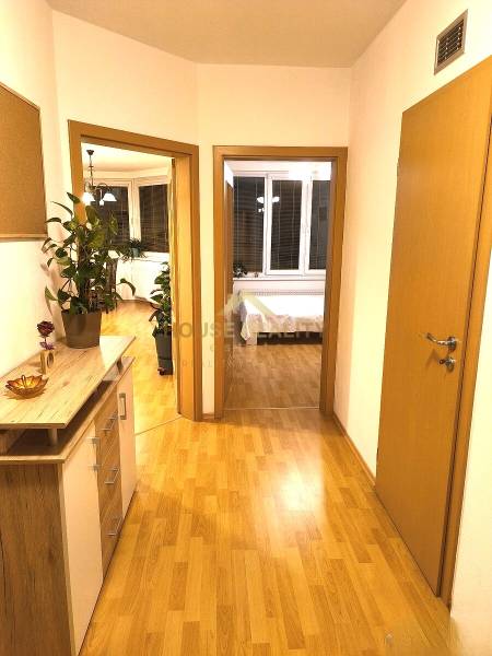 Novostavba s parkovaním 2 izbový byt, Jégeho ulica, BA II. Ružinov