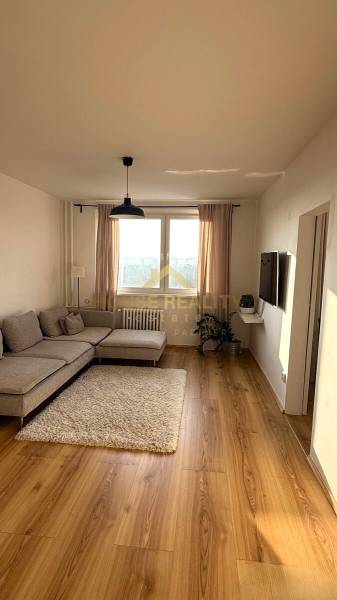 Prenájom pekný 3 izbový byt Jankolova ulica, Bratislava V. Petržalka