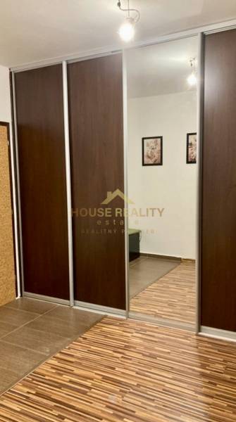 Prenájom 3 izbový byt, ulica Jána Poničana, BA IV. Devínska Nová Ves