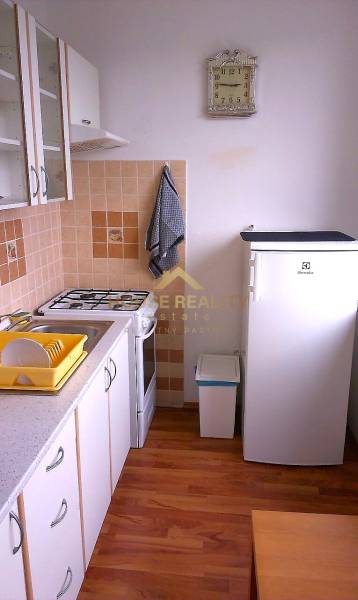 Prenájom 1 izbový byt, ulica Donnerova, Bratislava IV. Karlova Ves