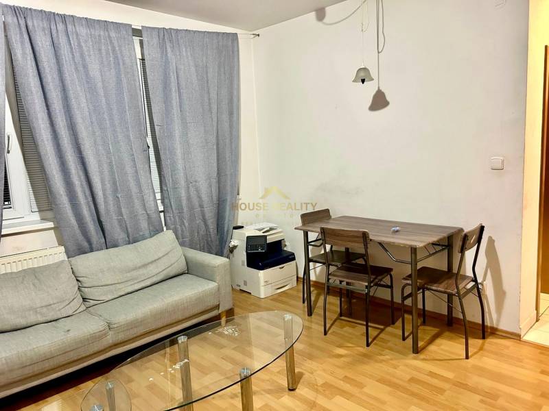 Prenájom útulný 2 izbový byt, Tomášikova ulica, Bratislava II. Ružinov