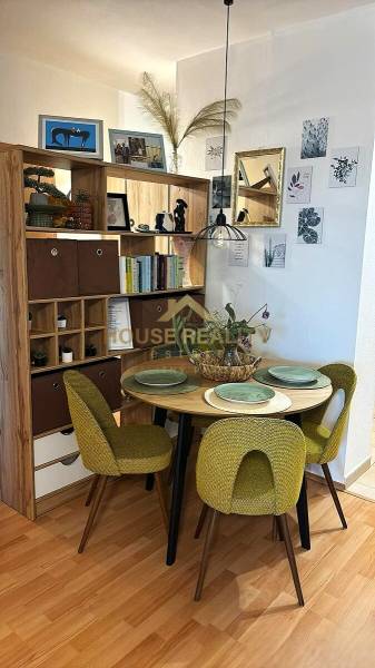 Pekný zariadený 3 izbový byt s lodžiou,  Mierová ulica, BA II. Ružinov