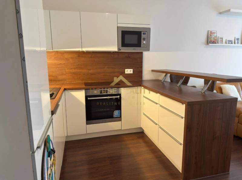 Prenájom 2 izbový byt NOVOSTAVBA, Jégého ulica, Bratislava II. Ružinov