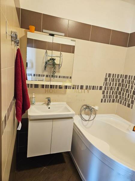 Prenájom novostavba 3 izb. byt, Bosákova ulica,Bratislava V. Petržalka