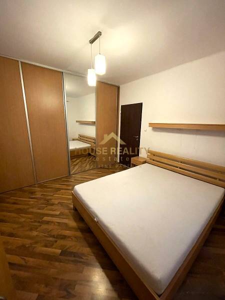 Prenájom 2 izbový byt, Odbojárov ulica, Bratislava III. Nové Mesto