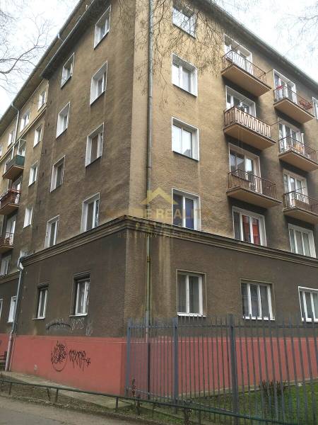 Prenájom 2 izbový byt, Odbojárov ulica, Bratislava III. Nové Mesto