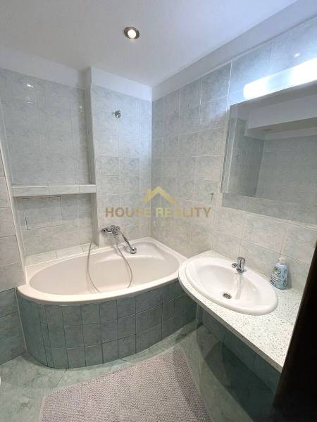 Prenájom 2 izbový byt, Odbojárov ulica, Bratislava III. Nové Mesto