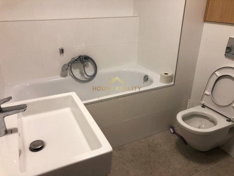 EINPARK 1 i byt s parkingom, Zadunajská cesta, Bratislava V. Petržalka