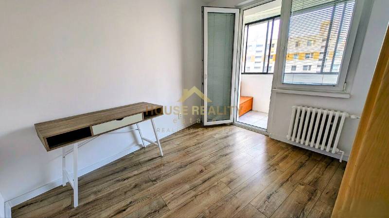 Pekný 2,5 izbový byt s lodžiou, ul. Ľudovíta Fullu, BA IV. Karlova Ves