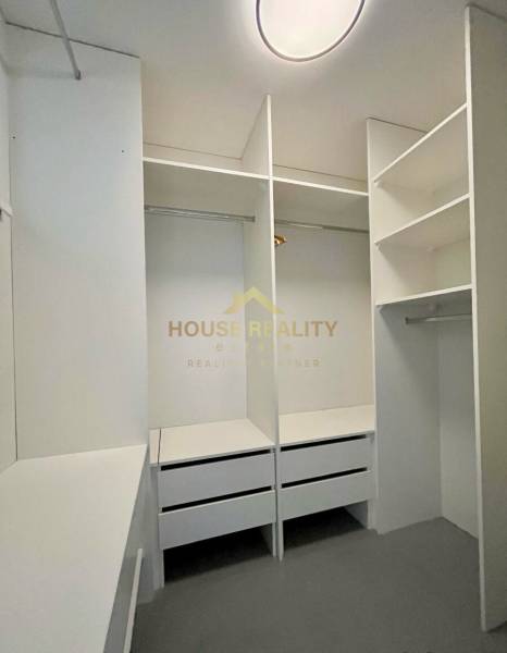 Nadstavba krásny 2,5 izb. byt, Dulovo námestie, Bratislava II. Ružinov