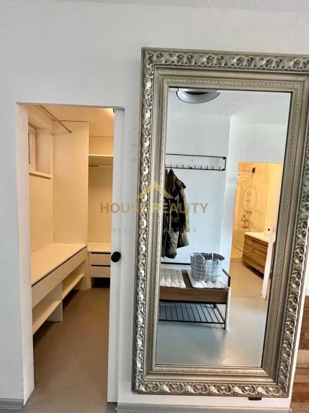 Nadstavba krásny 2,5 izb. byt, Dulovo námestie, Bratislava II. Ružinov