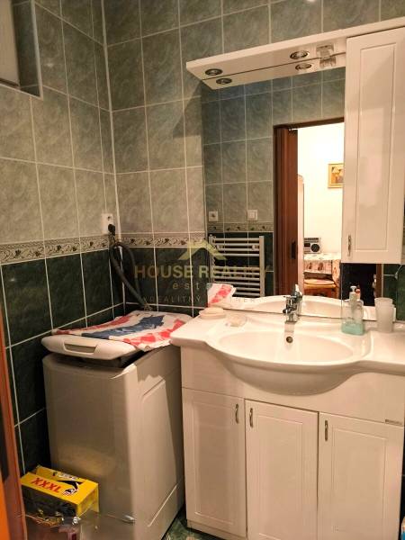 Prenájom 1 izbový byt s lodžiou, Donnerova ulica, BA IV. Karlova Ves