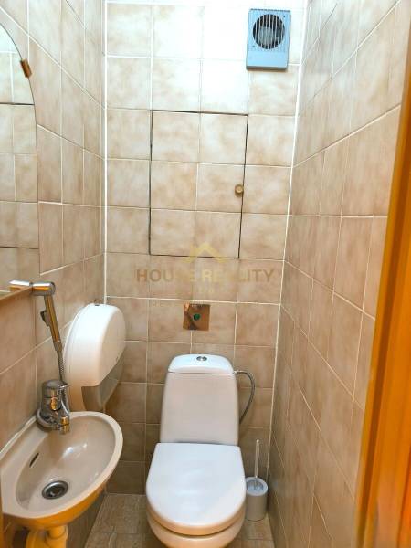 Prenájom 3 izbový byt s lodžiou, Kempelenova ulica, BA IV. Karlova Ves