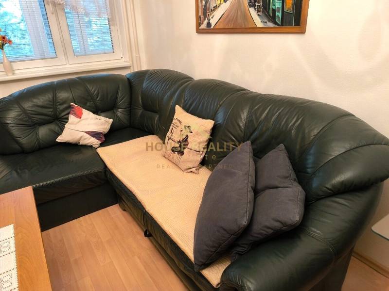 Prenájom 3 izbový byt s lodžiou, Kempelenova ulica, BA IV. Karlova Ves