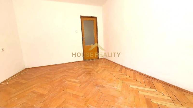 Prenájom zariadený 2 izbový byt, Cyprichova ulica, Bratislava III Rača