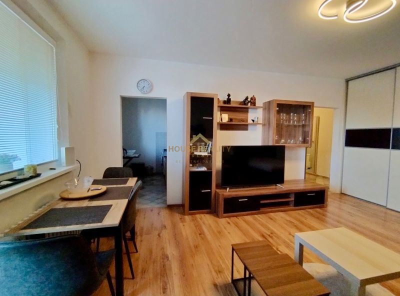Prenájom 1 izbový byt, ulica Pod záhradami, Bratislava IV. Dúbravka