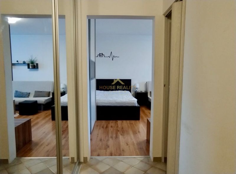 Prenájom 1 izbový byt, ulica Pod záhradami, Bratislava IV. Dúbravka