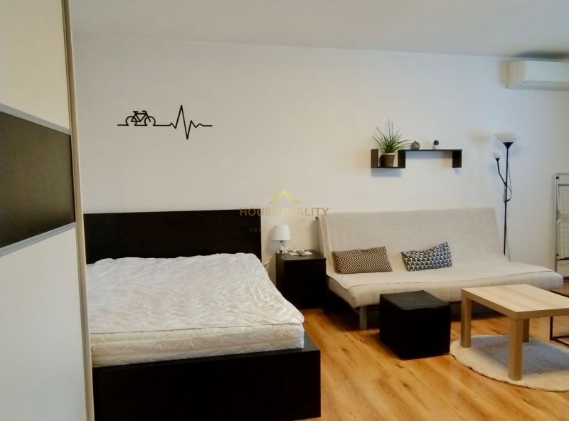 Prenájom 1 izbový byt, ulica Pod záhradami, Bratislava IV. Dúbravka