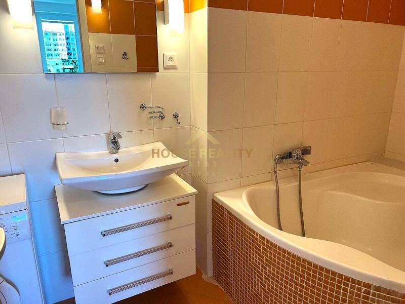 Prenájom pekný 3 izbový byt, Ružová dolina, Bratislava II. Ružinov