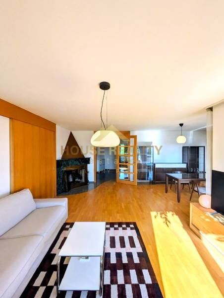 Prenájom veľký 4 izbový byt Martinengova ul., Bratislava I.Staré Mesto
