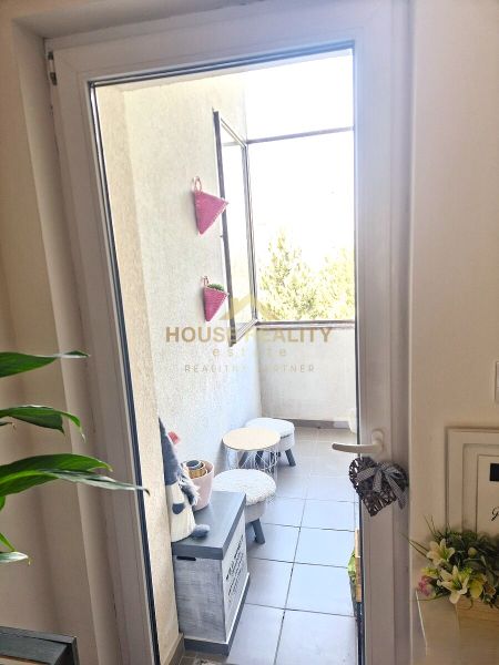 Krásny 3 izbový byt s balkónom a klímou, Dopravná ulica, BA III. Rača