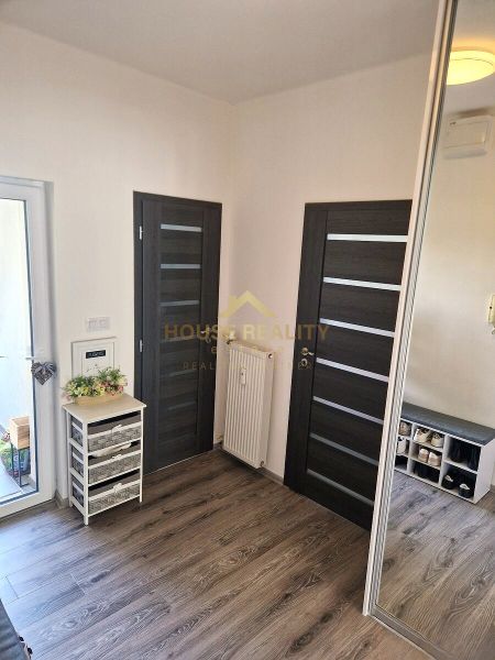 Krásny 3 izbový byt s balkónom a klímou, Dopravná ulica, BA III. Rača