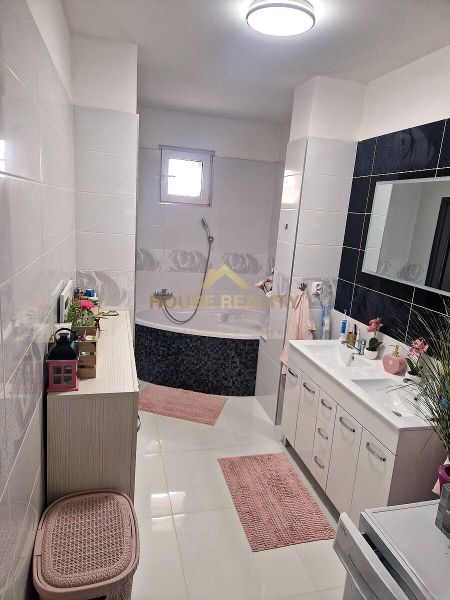 Krásny 3 izbový byt s balkónom a klímou, Dopravná ulica, BA III. Rača